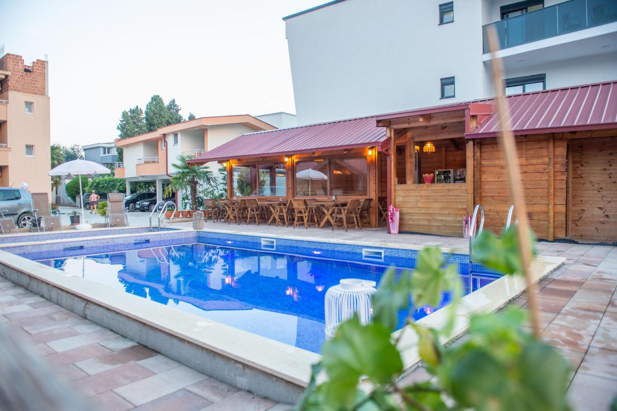 Apartments And Bungalow Casa Palma Ulcinj Extérieur photo