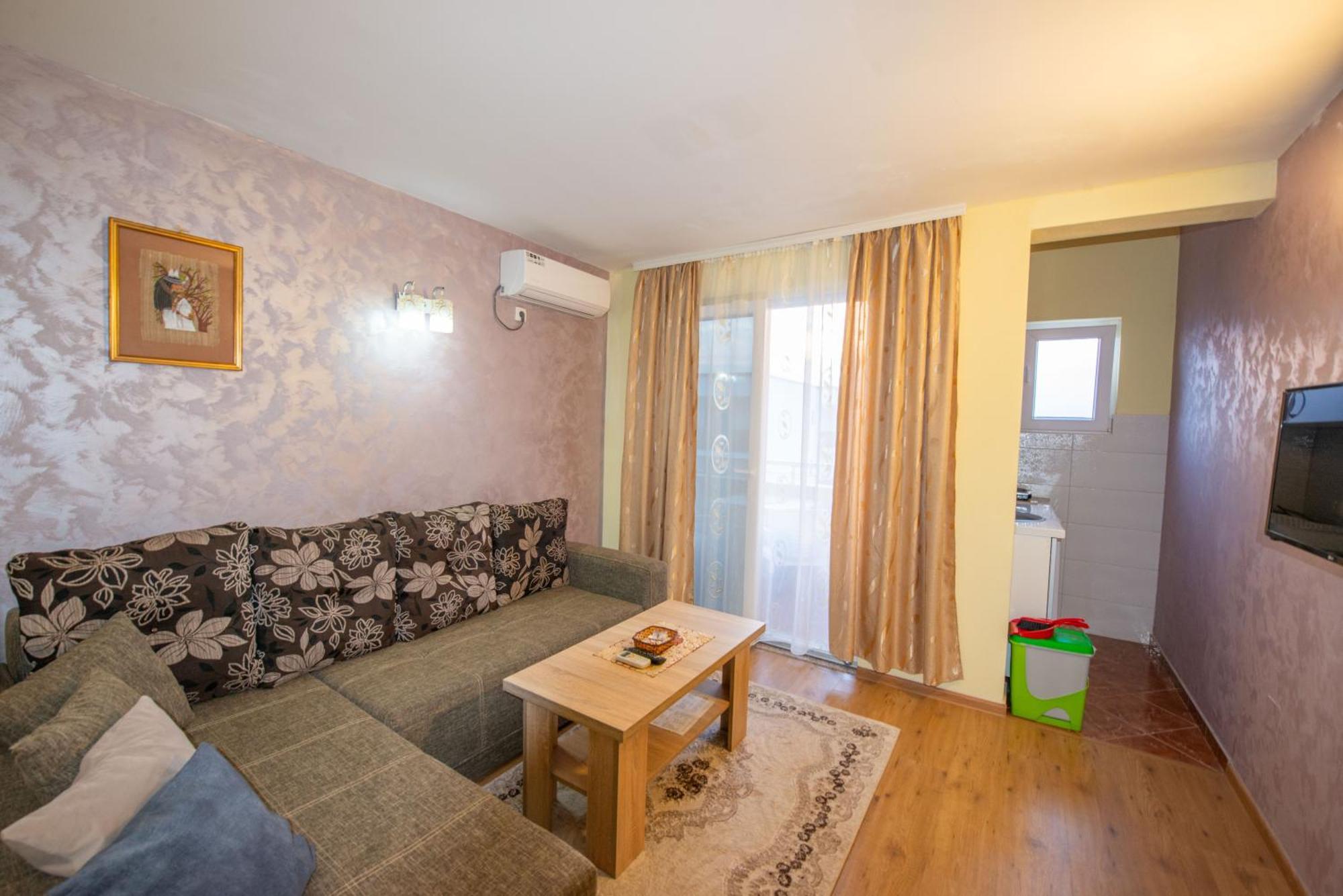 Apartments And Bungalow Casa Palma Ulcinj Extérieur photo