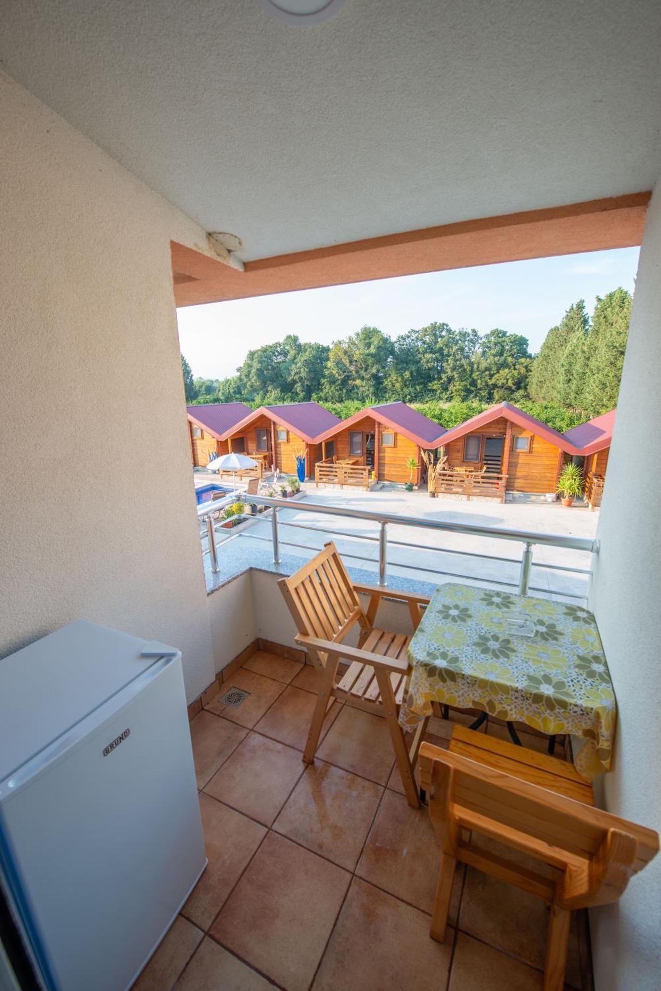 Apartments And Bungalow Casa Palma Ulcinj Extérieur photo