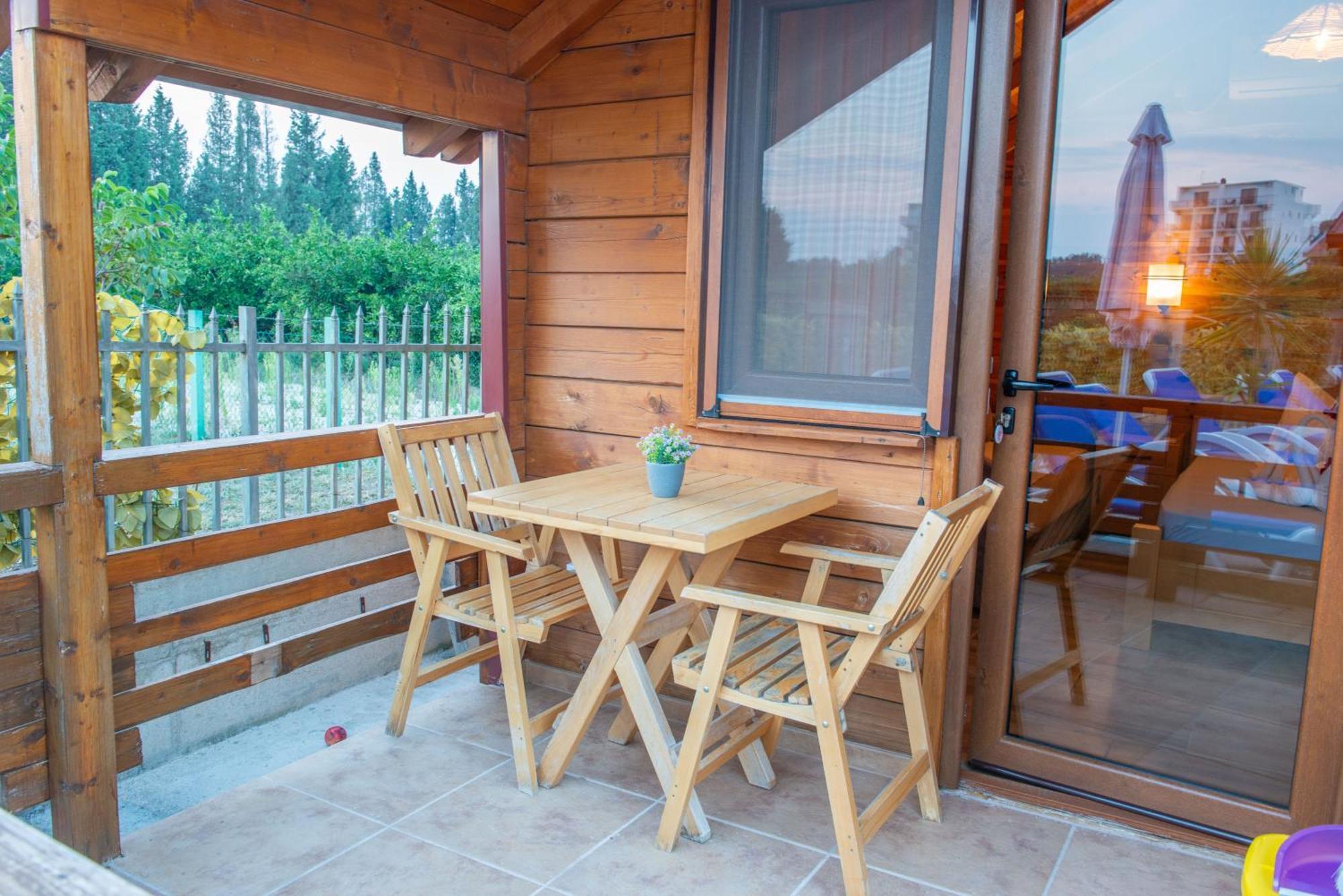 Apartments And Bungalow Casa Palma Ulcinj Extérieur photo